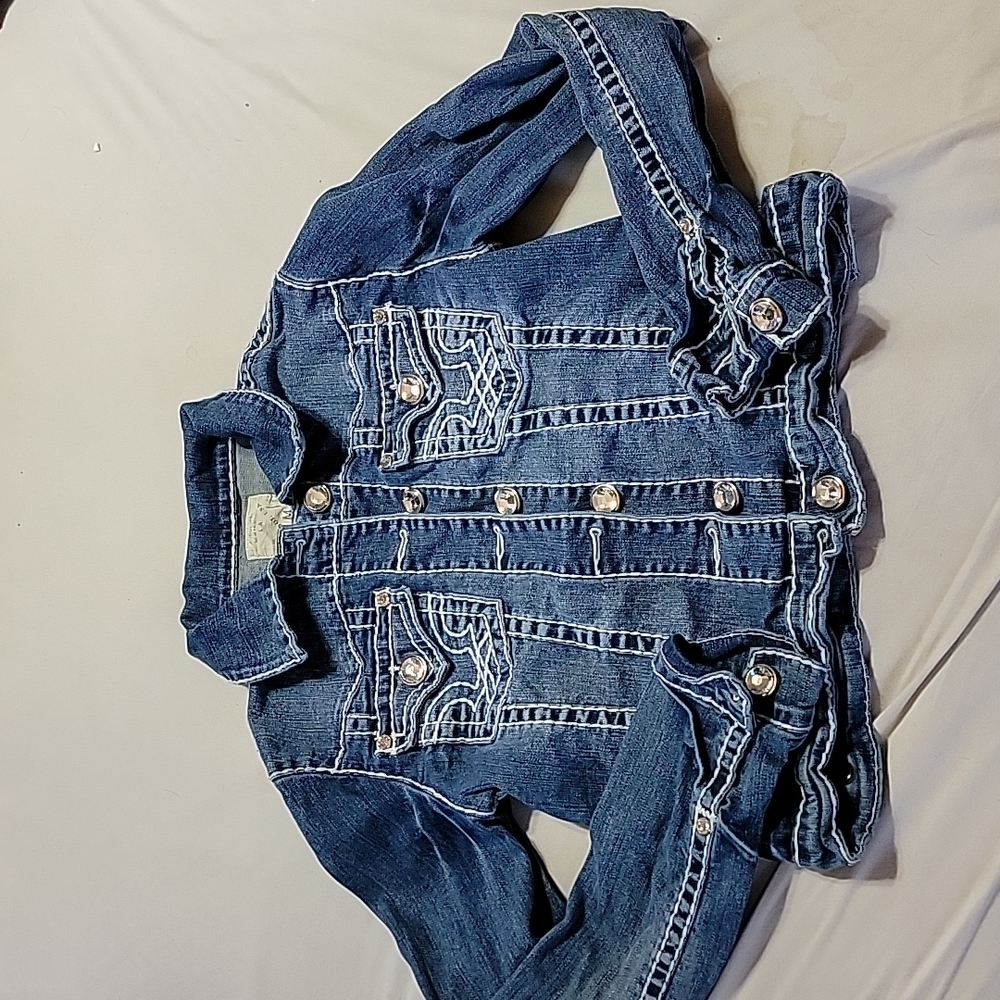 Is LA idol Jean jacket